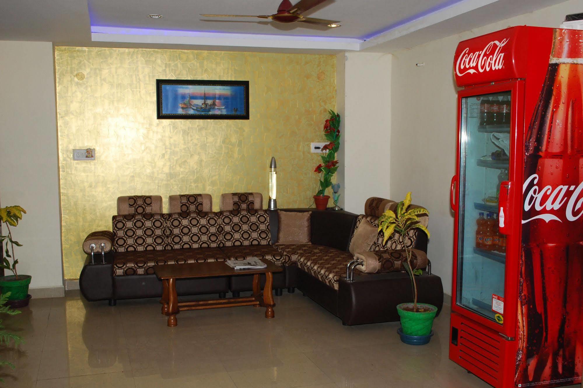 Kek Accommodation Chennai Zewnętrze zdjęcie