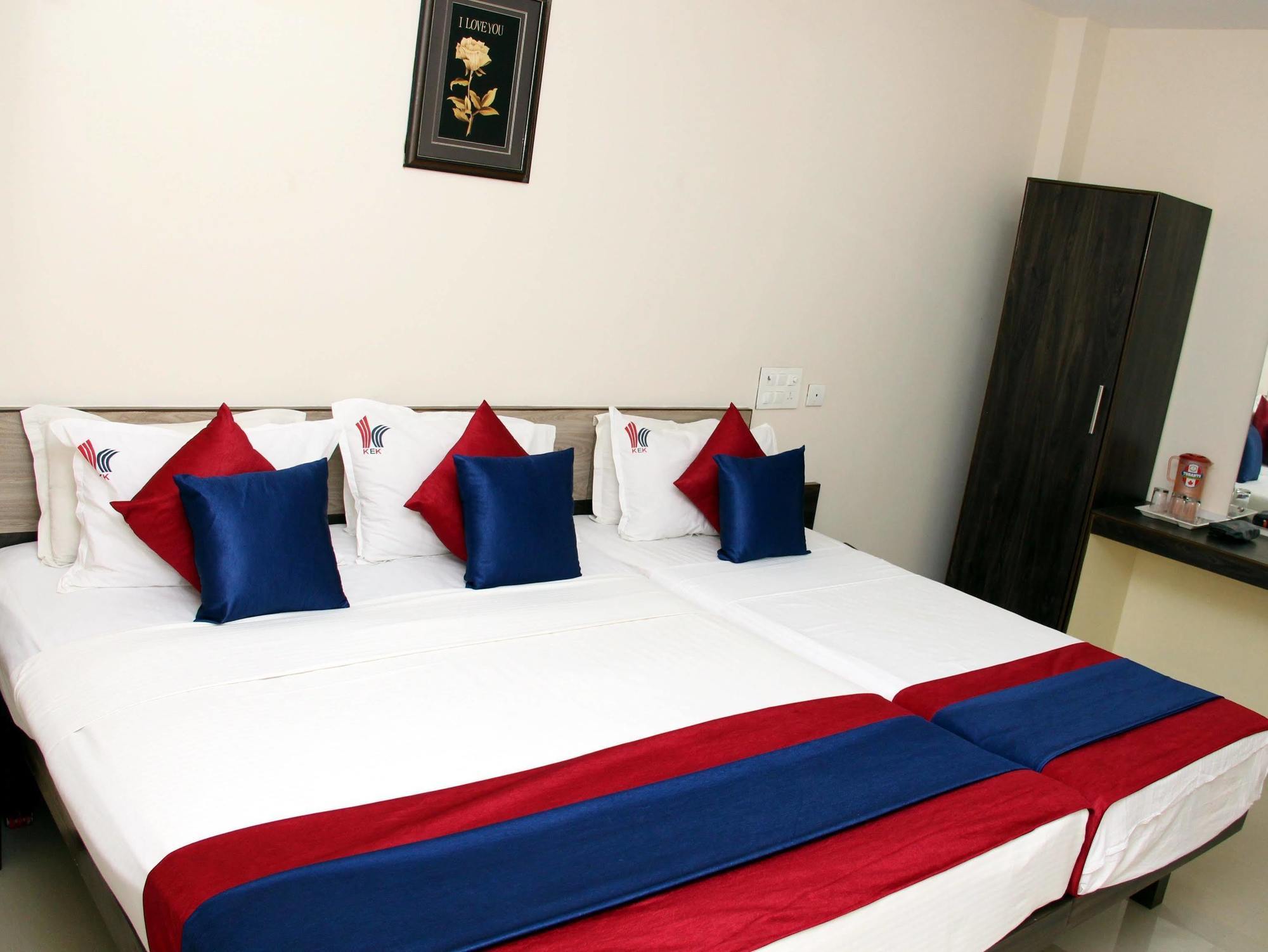 Kek Accommodation Chennai Zewnętrze zdjęcie